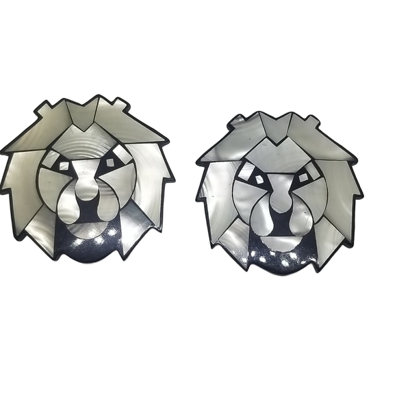LEE SANDS VINTAGE MOTHEROF PEARL INLAY LIONS HEAD EARRINGS - Picture 2 of 3